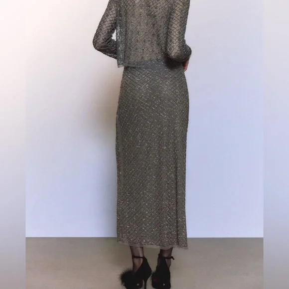 New Zara $169 Beaded Knit Gray Limited Edition Midi Skirt Medium 7521/105